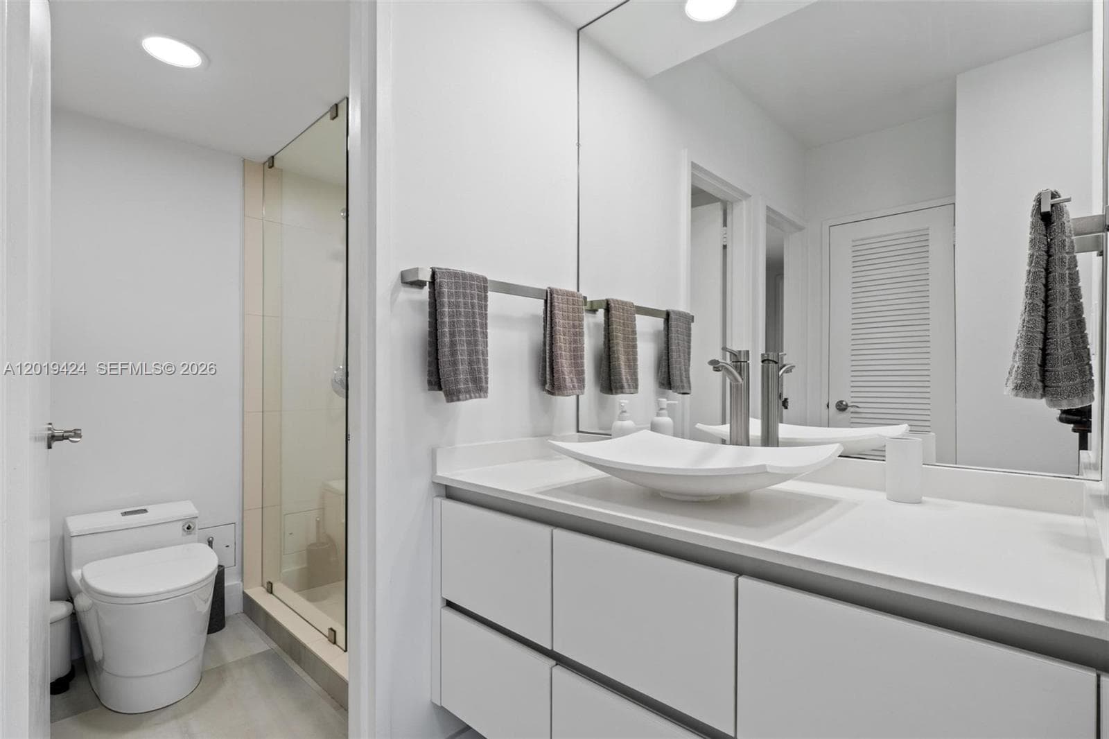 5700 Collins Ave 7J photo 22