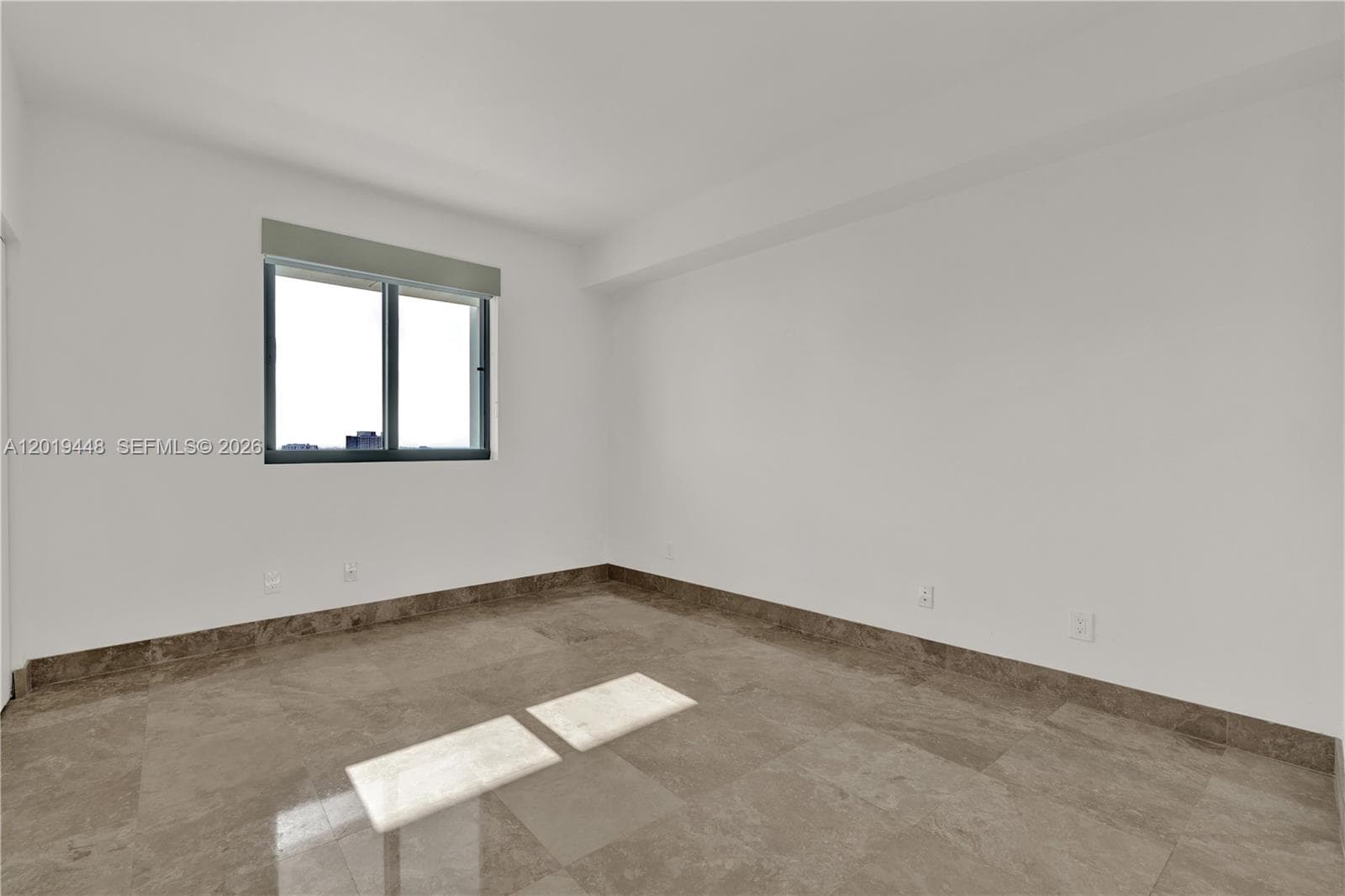 601 36th St 3010 photo 17