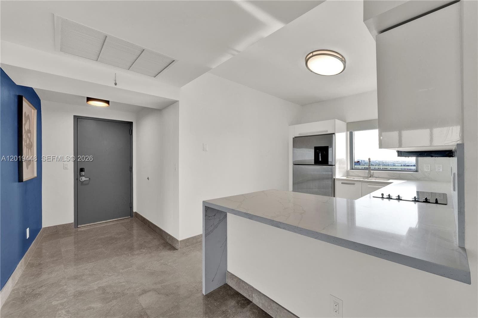 601 36th St 3010 photo 7