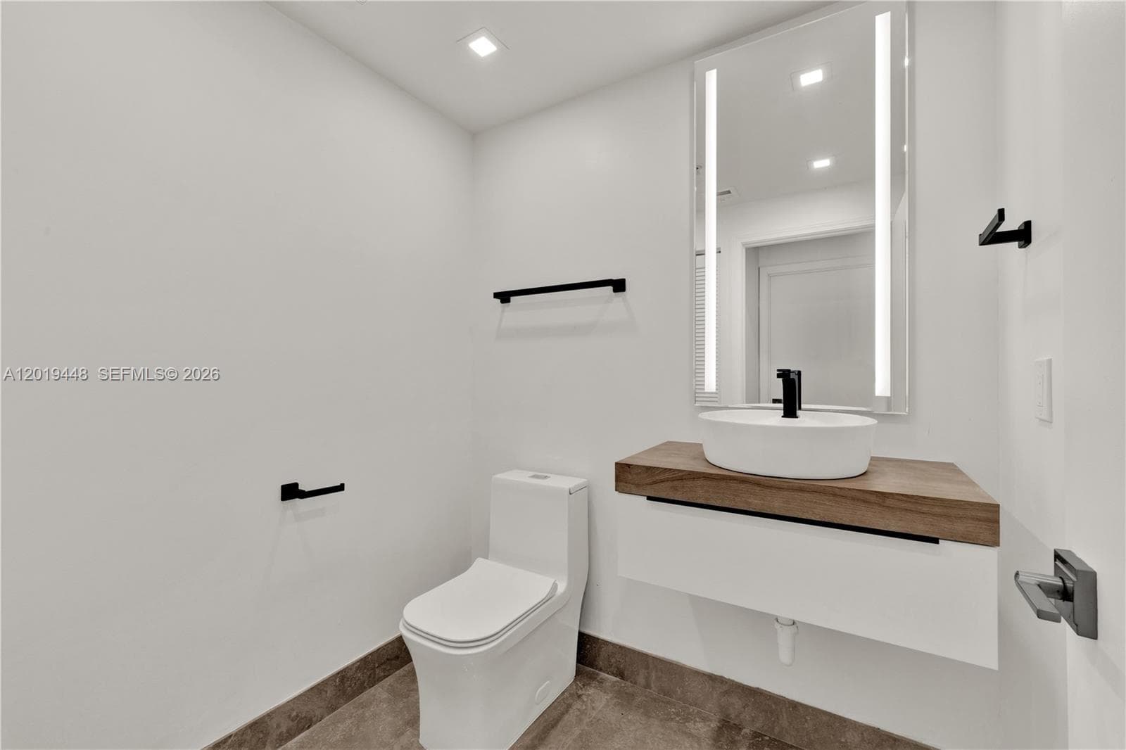 601 36th St 3010 photo 10