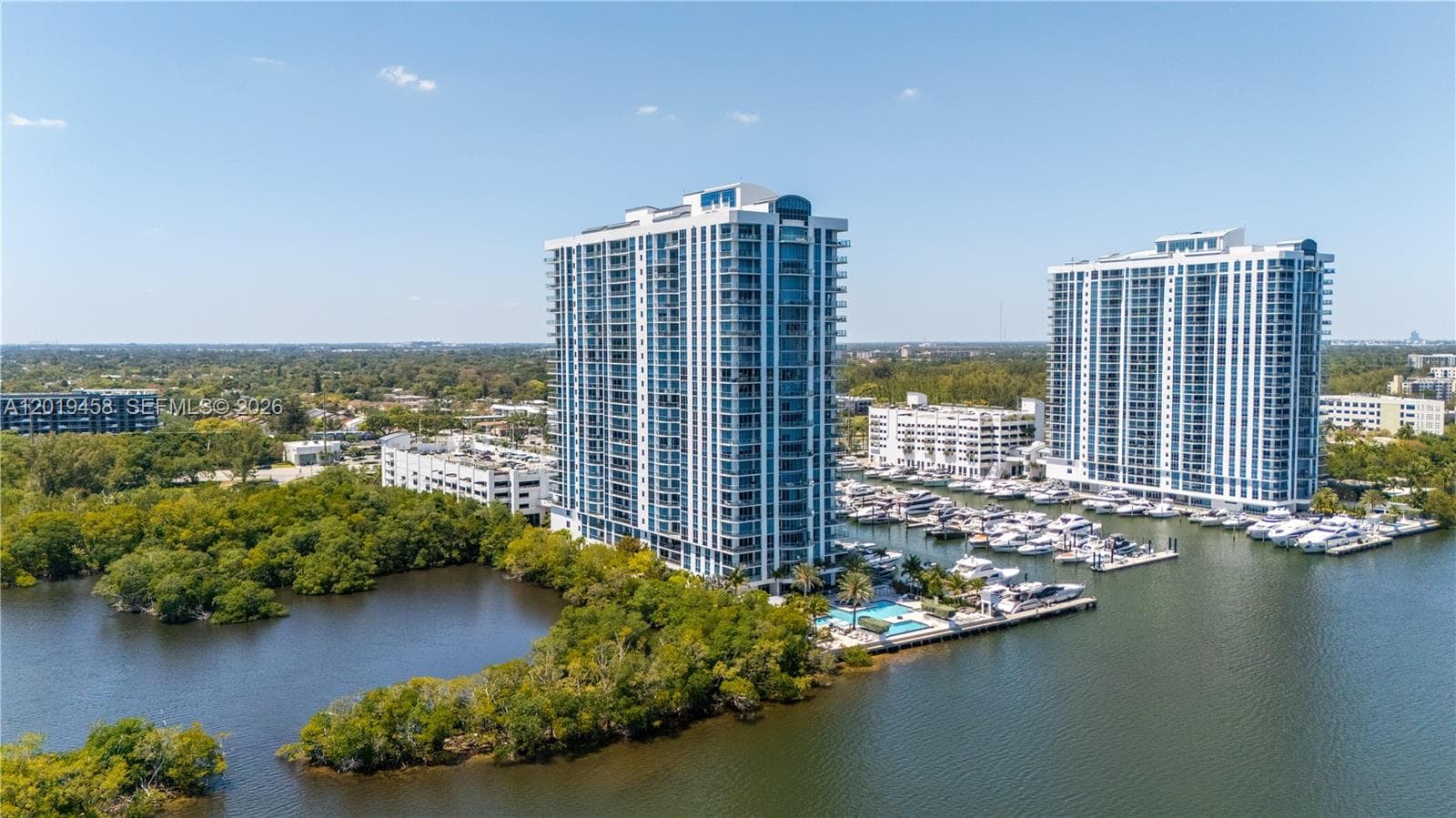 17111 Biscayne Blvd 1406 photo 3