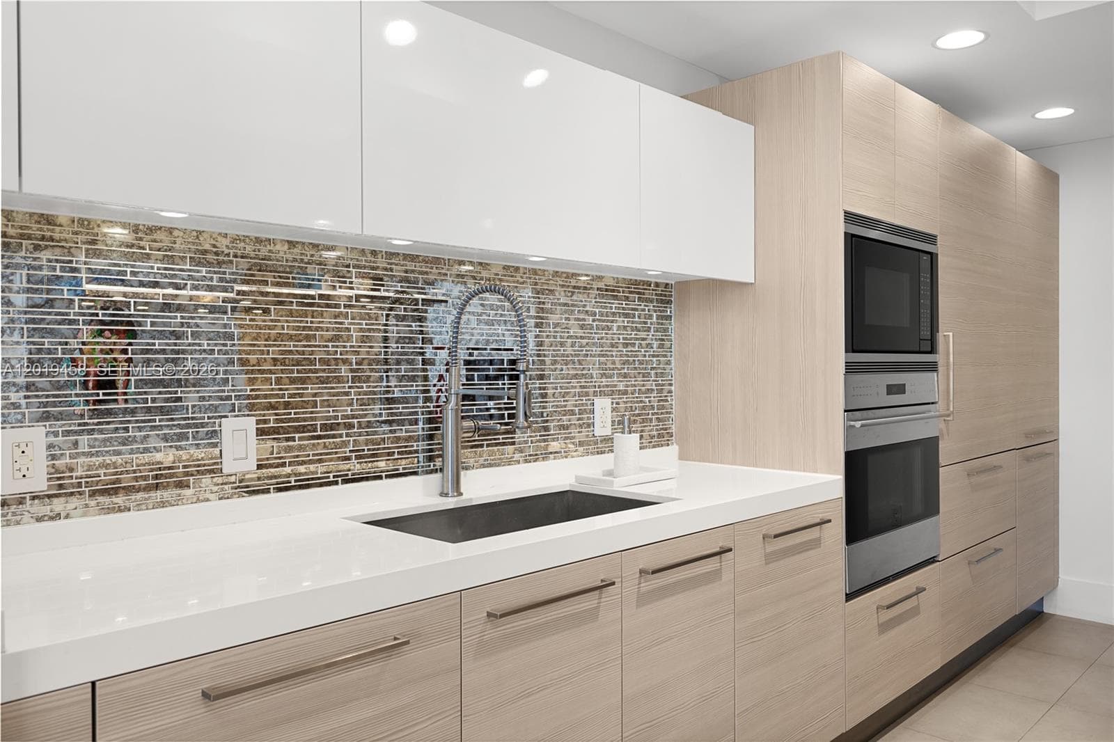 17111 Biscayne Blvd 1406 photo 15