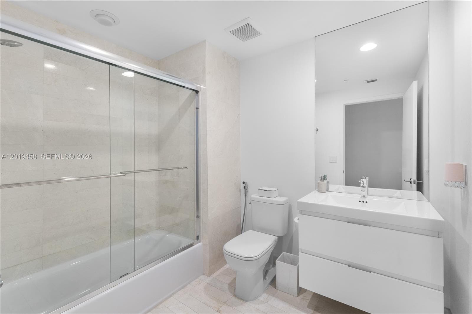 17111 Biscayne Blvd 1406 photo 21