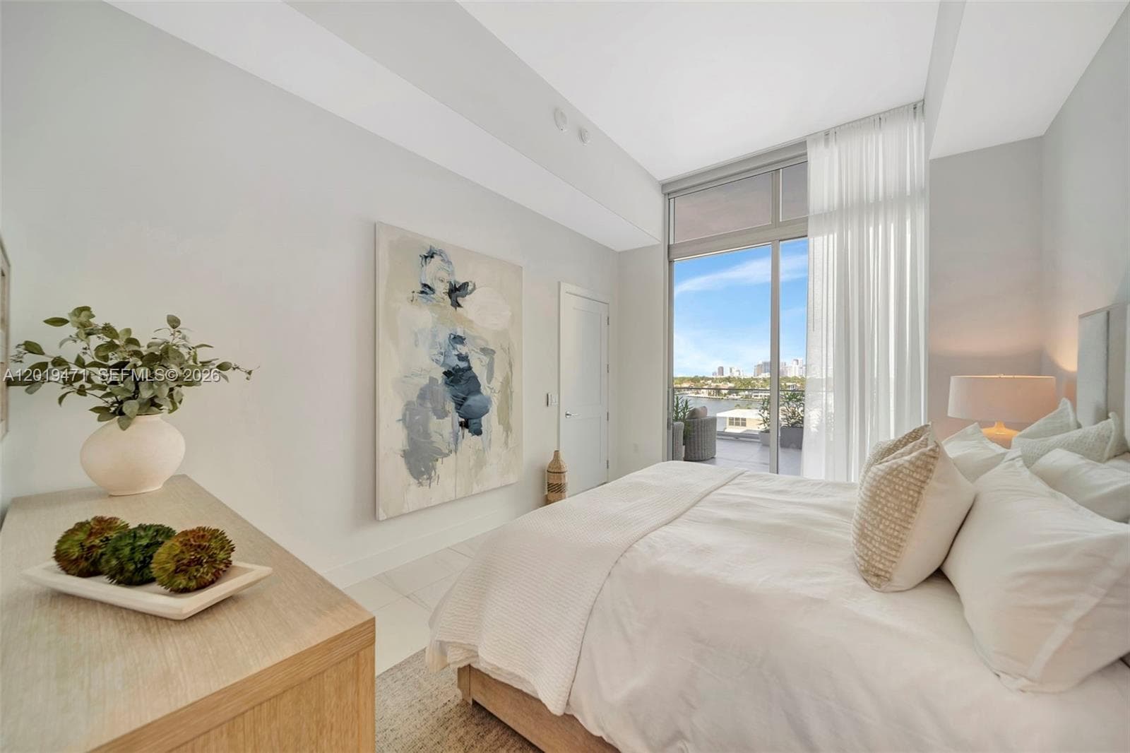 153 Seabreeze 403 photo 23