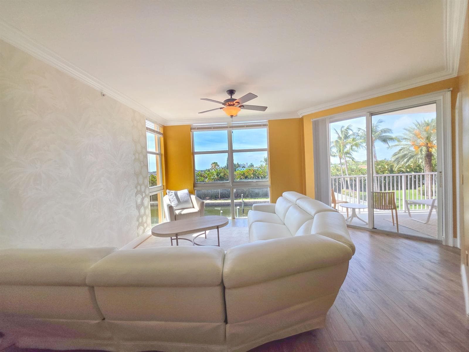 806 E Windward Way 323 photo 4