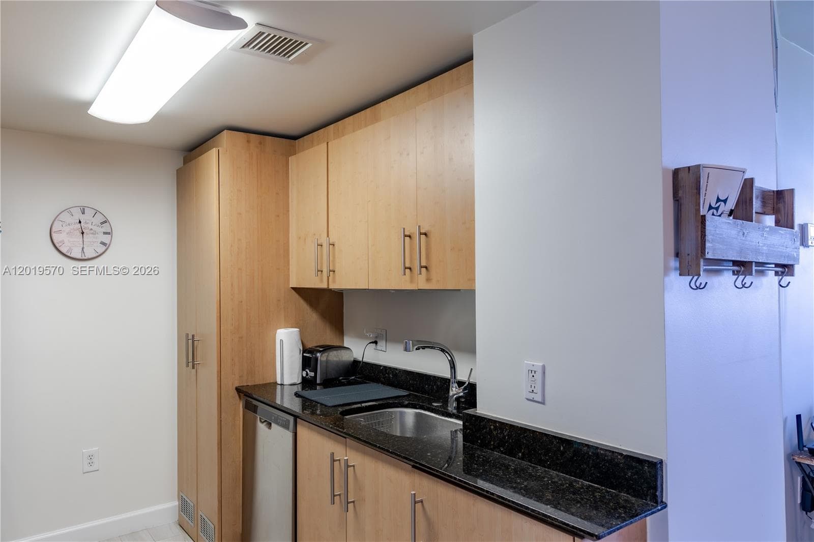 10275 Collins Ave 634 photo 13