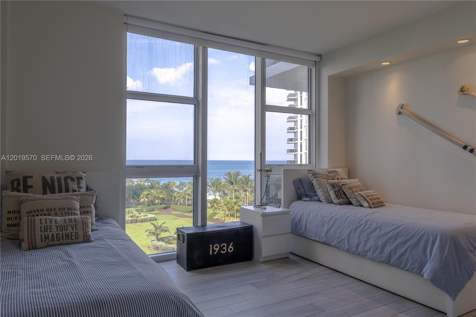 10275 Collins Ave 634 photo 21