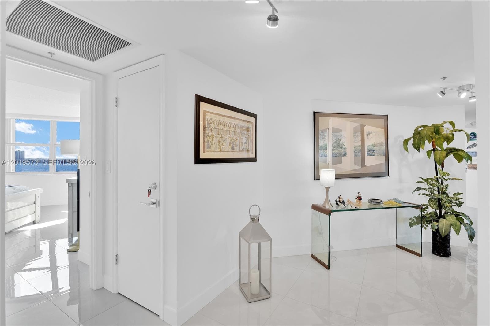 5200 Ocean Dr 1105 photo 6