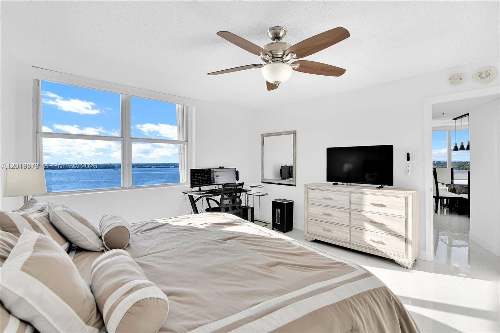 5200 Ocean Dr 1105 photo 22