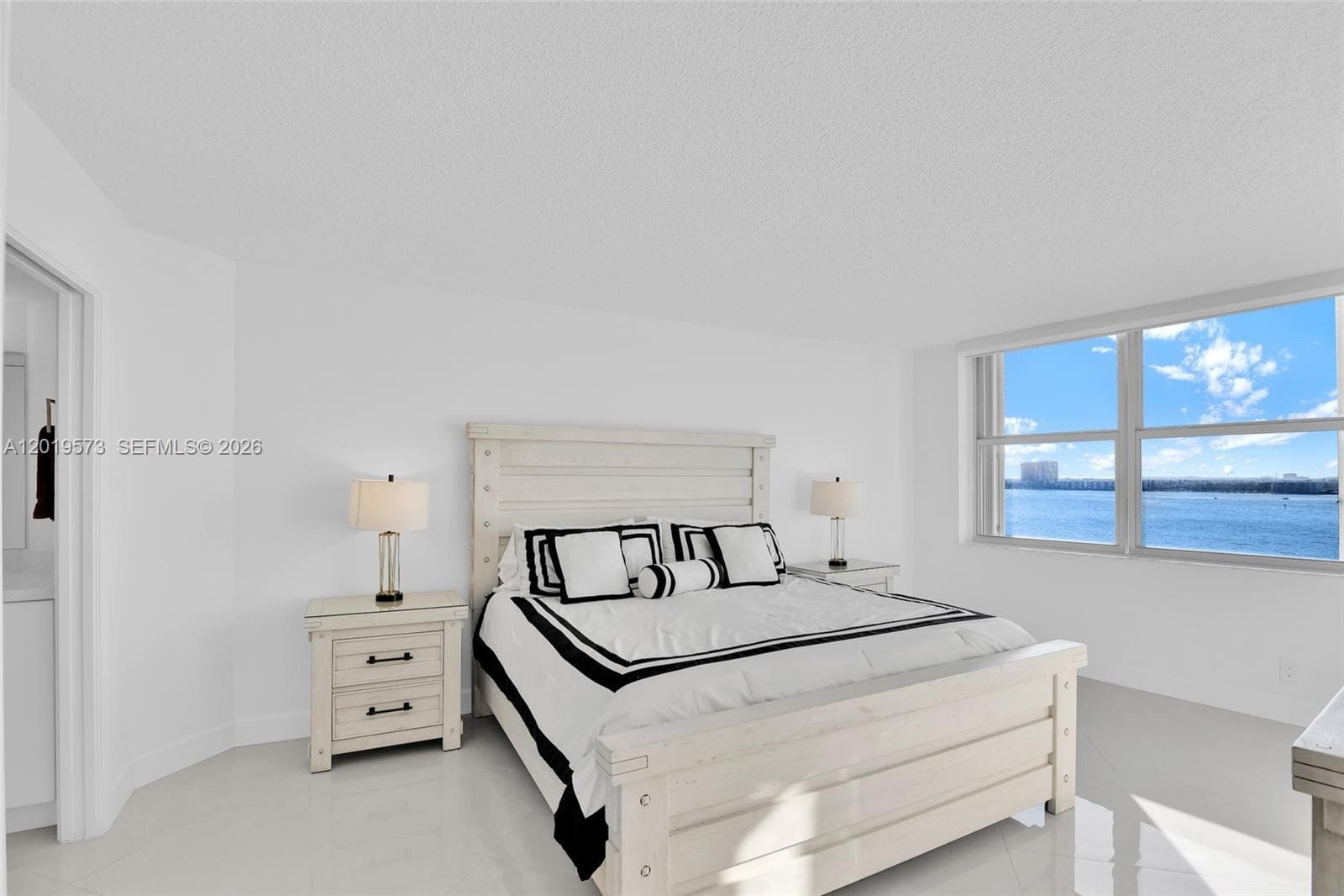 5200 Ocean Dr 1105 photo 19