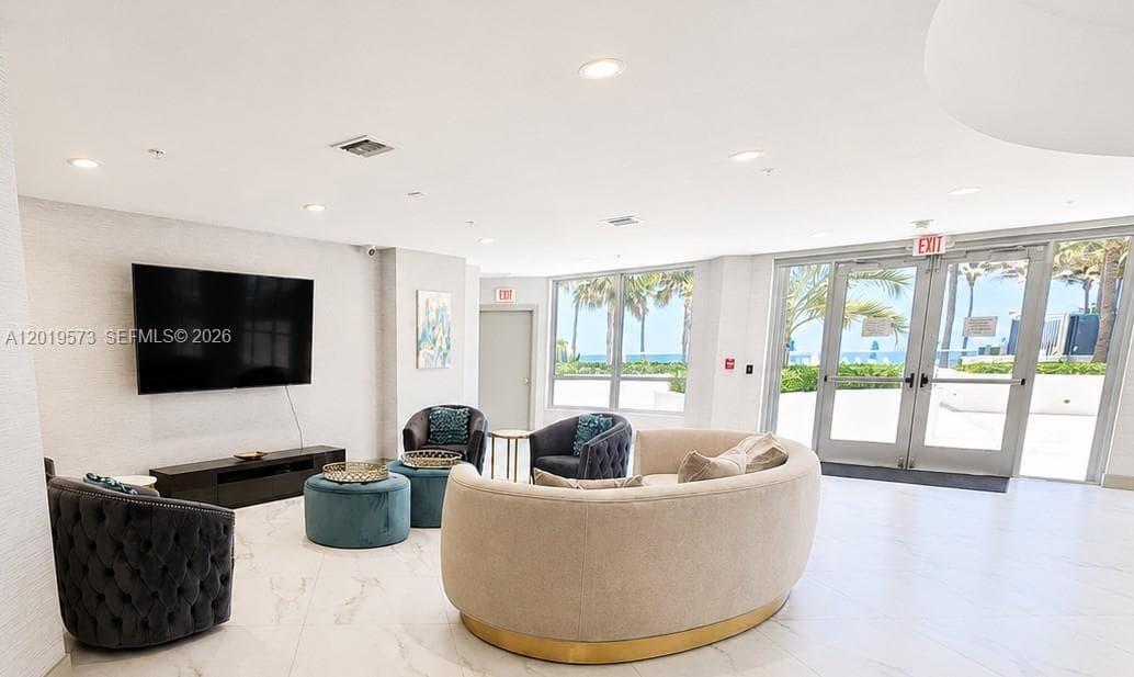 5200 Ocean Dr 1105 photo 25
