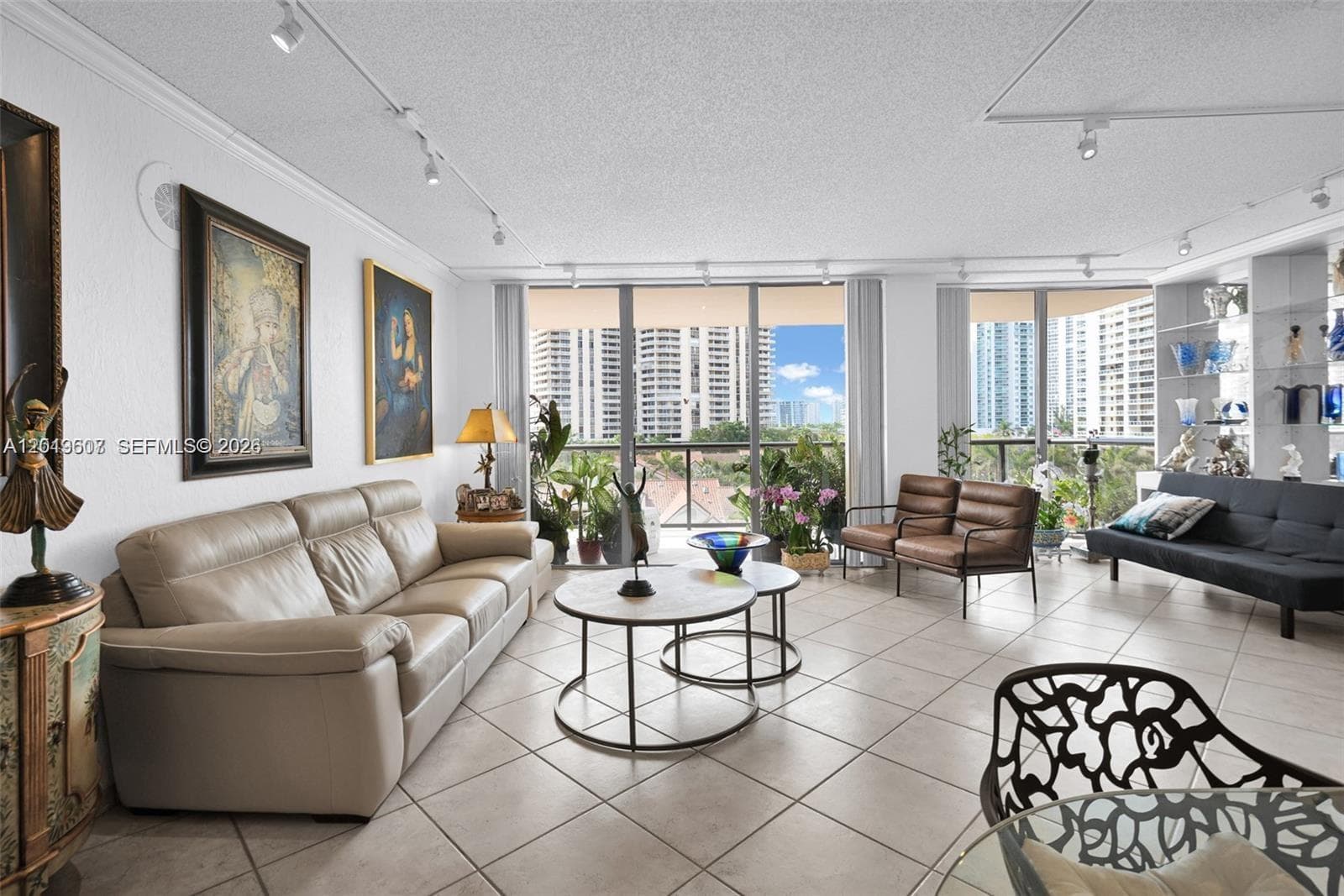 19667 Turnberry Way 6C photo 10