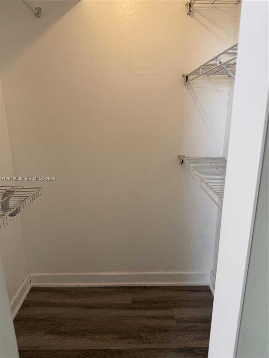 2350 135th St 1110 photo 13
