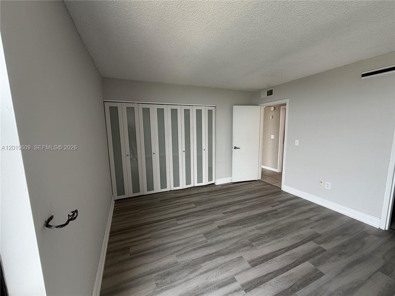 2350 135th St 1110 photo 19