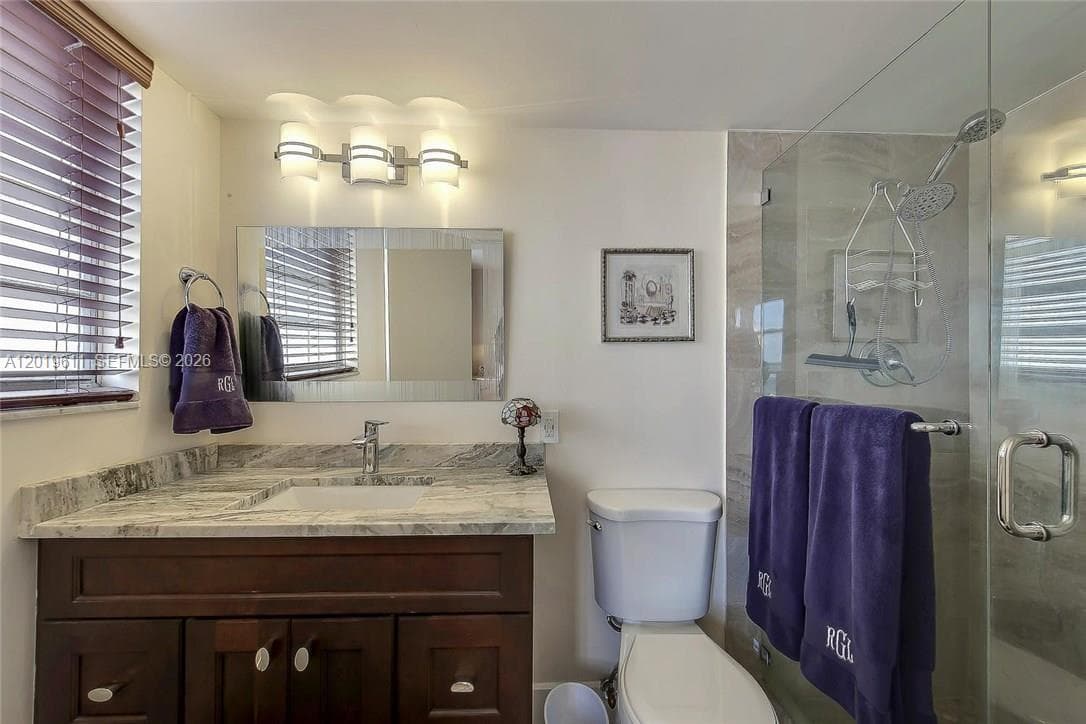 137 Golden Isles Dr 1006 photo 13