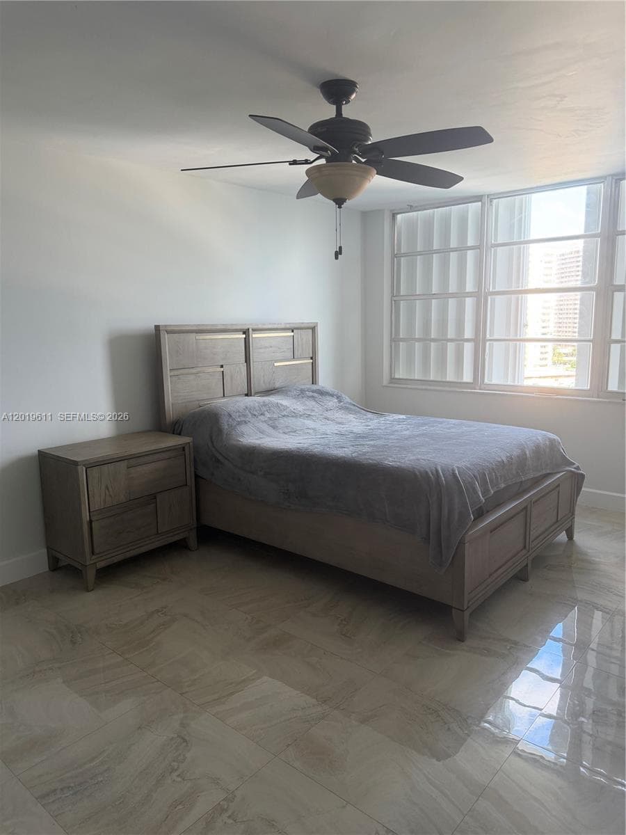 137 Golden Isles Dr 1006 photo 8