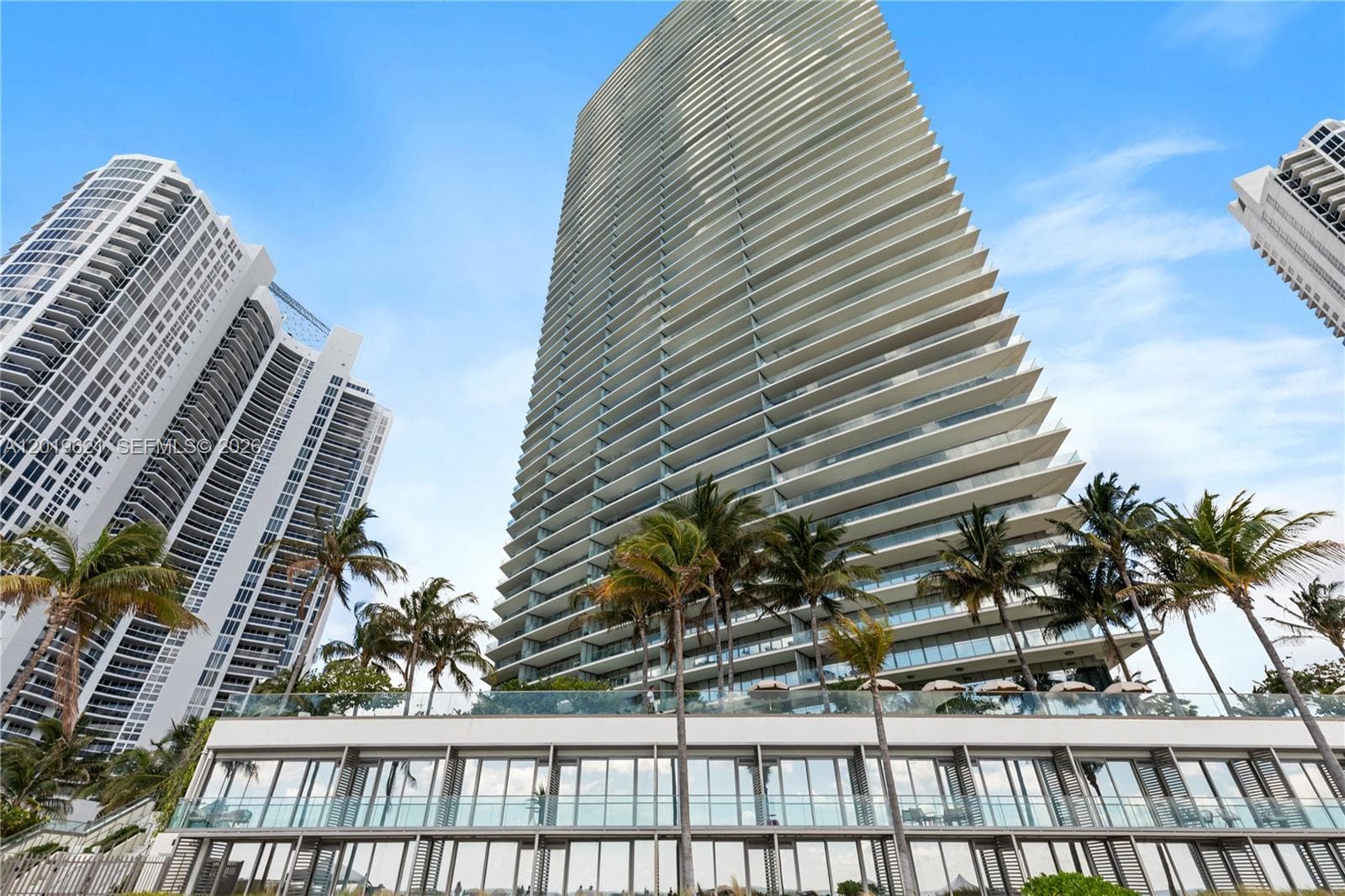 18975 Collins Ave 2202/C-1 photo 22