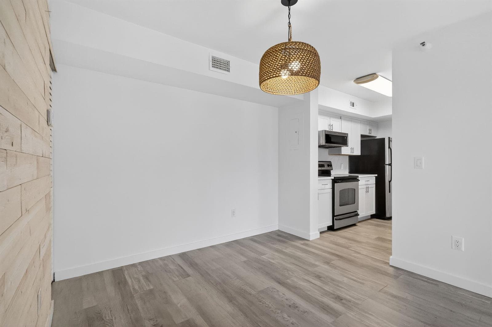 103 Yacht Club Way 205 photo 12