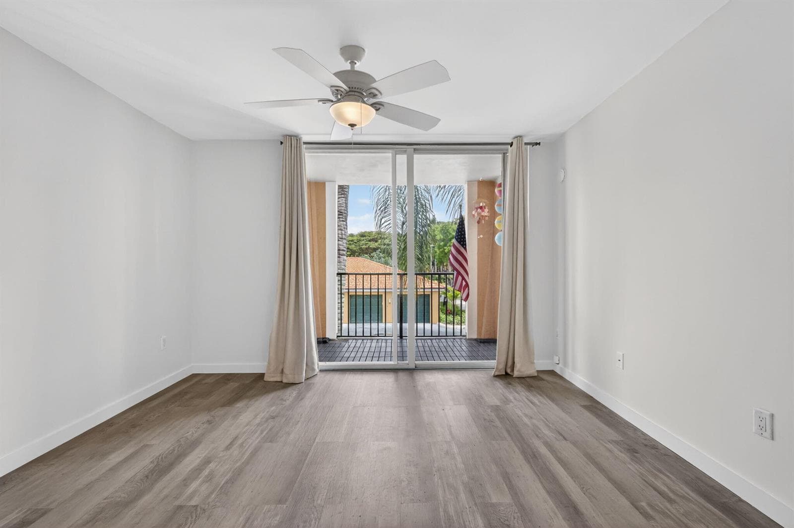103 Yacht Club Way 205 photo 10