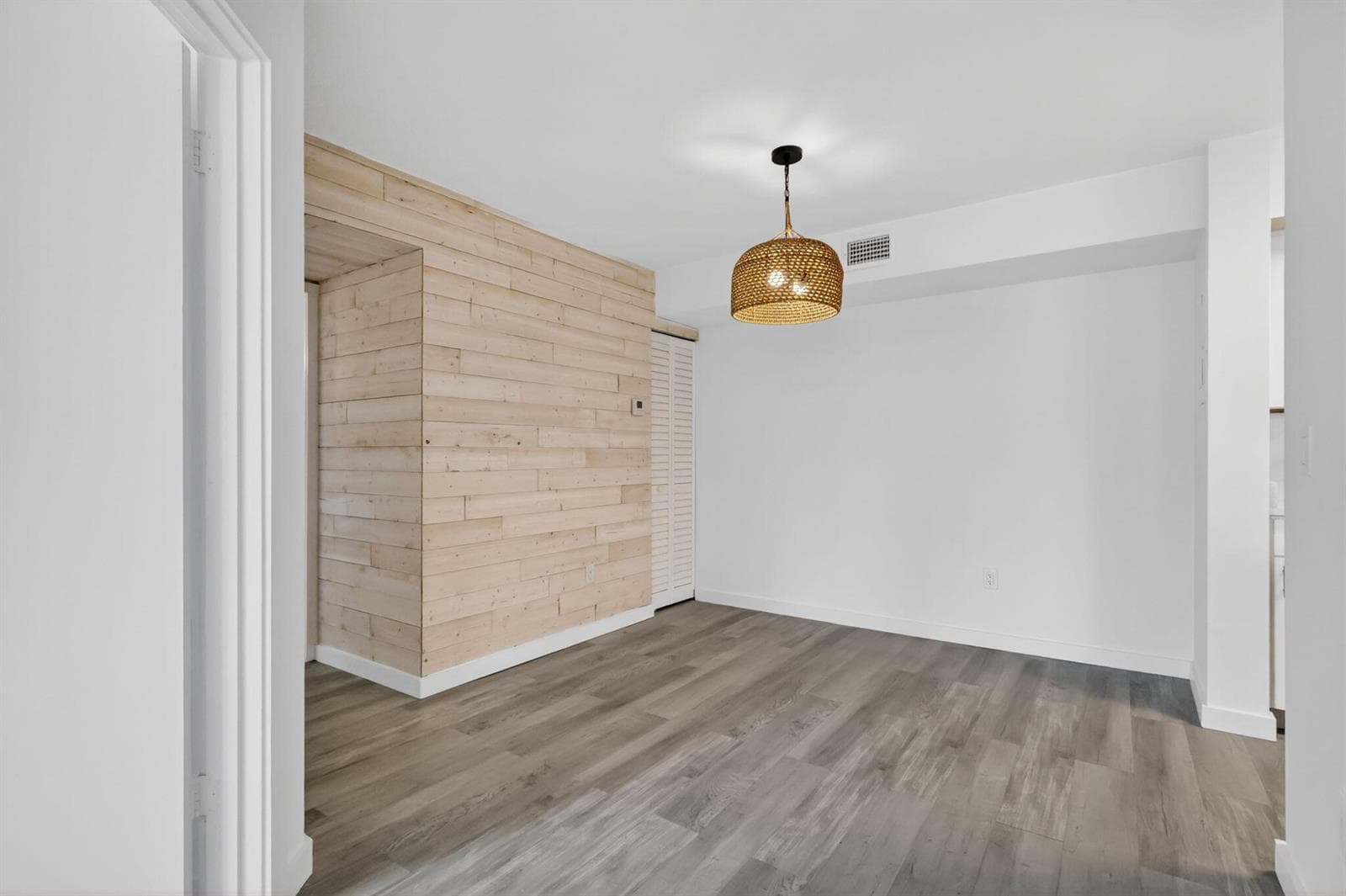 103 Yacht Club Way 205 photo 11