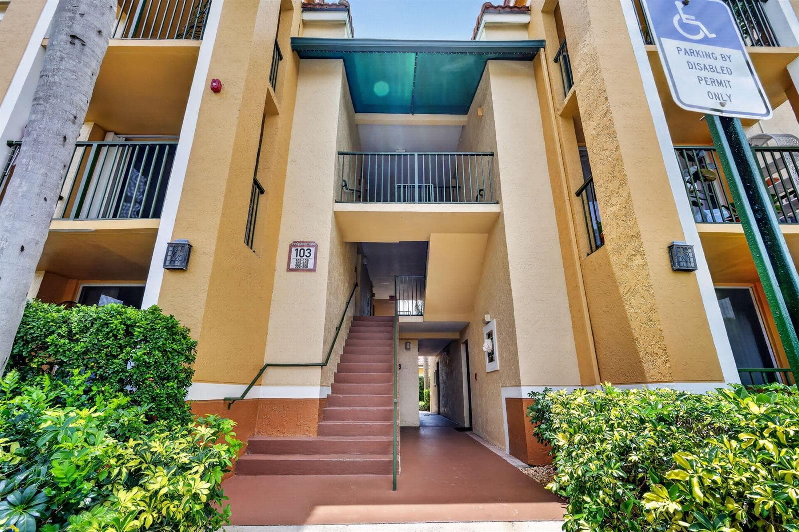 103 Yacht Club Way 205 photo 4