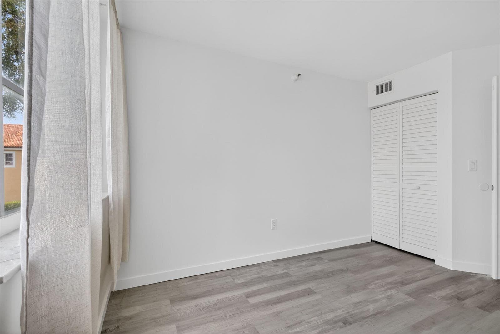 103 Yacht Club Way 205 photo 21