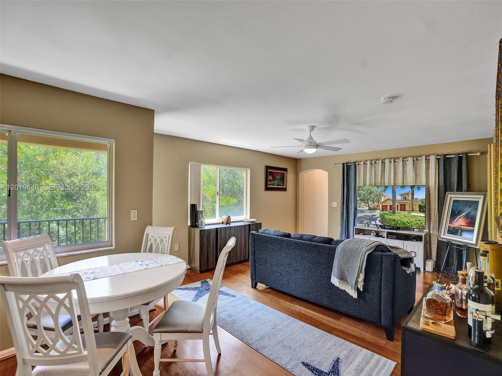 300 Scotia Dr 206 photo 16