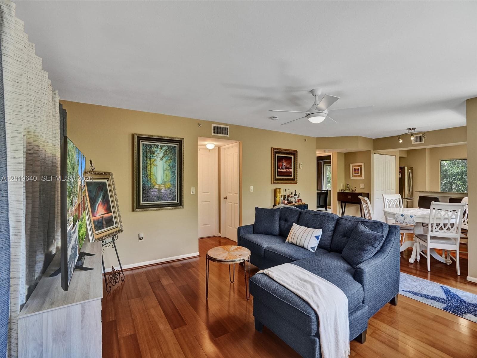 300 Scotia Dr 206 photo 10