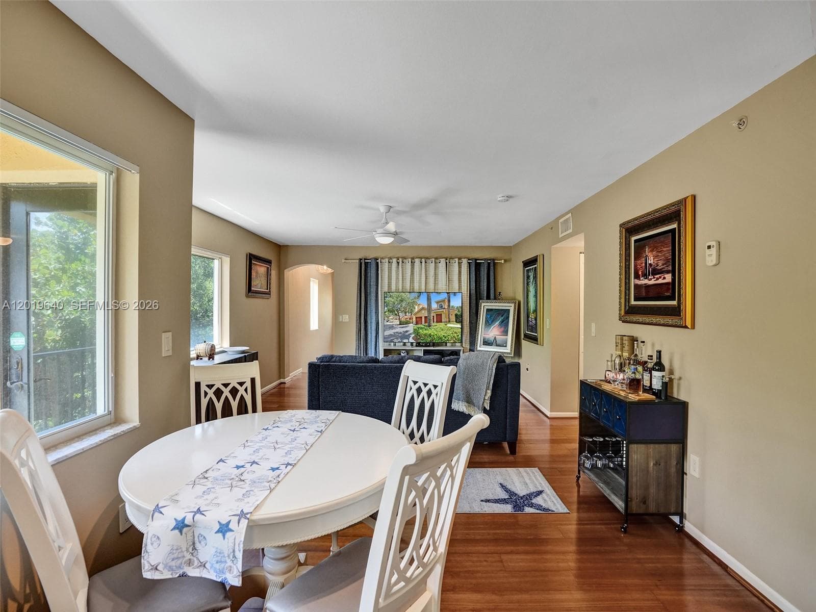 300 Scotia Dr 206 photo 18