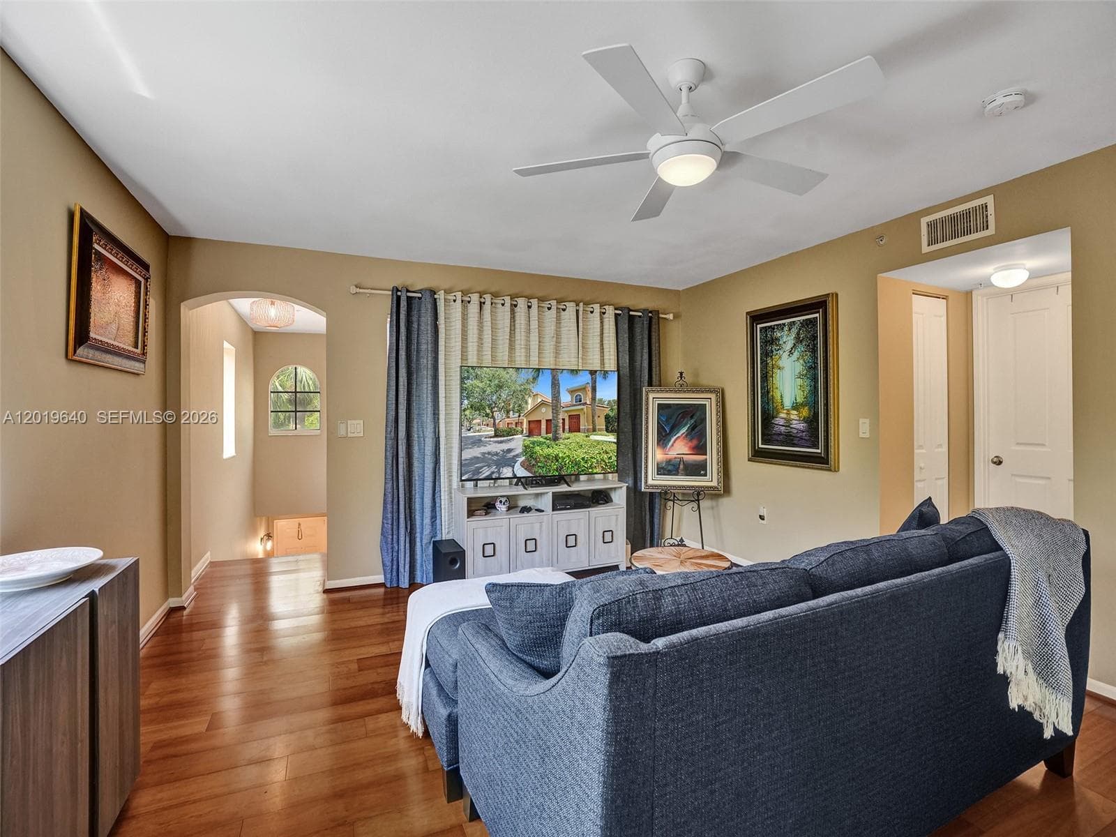 300 Scotia Dr 206 photo 11