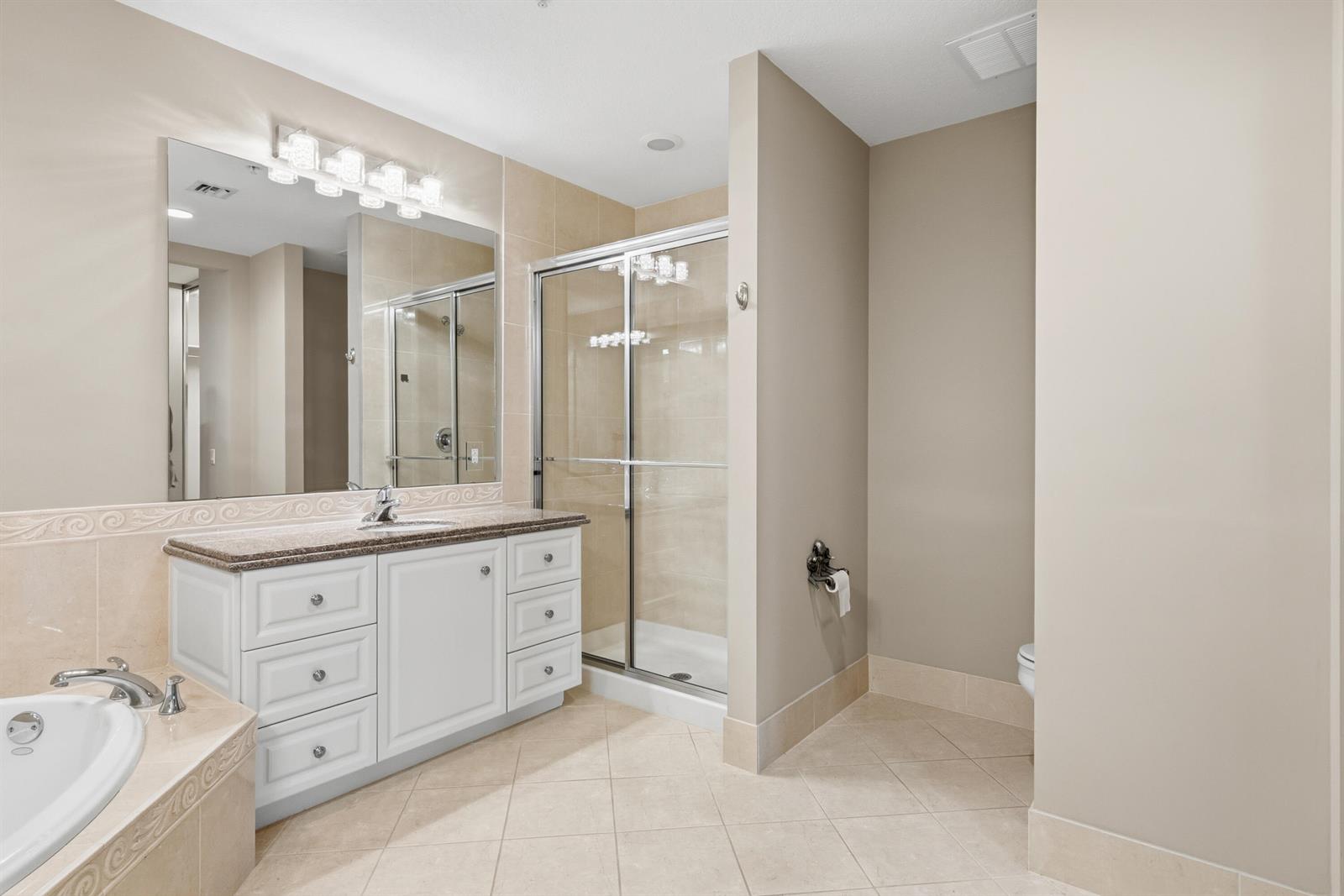 24 Harbour Isle Drive W 106 photo 25