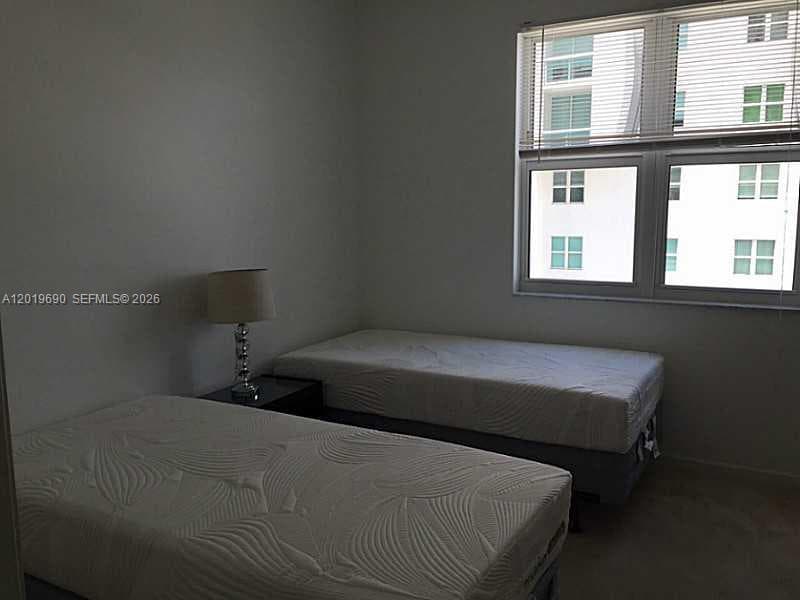 7900 Harbor Island Dr 1010 photo 12