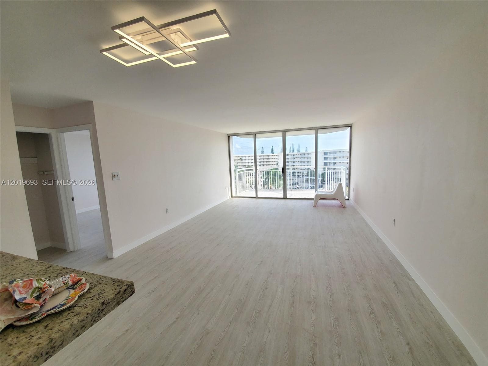 18011 Biscayne Blvd 503 photo 11