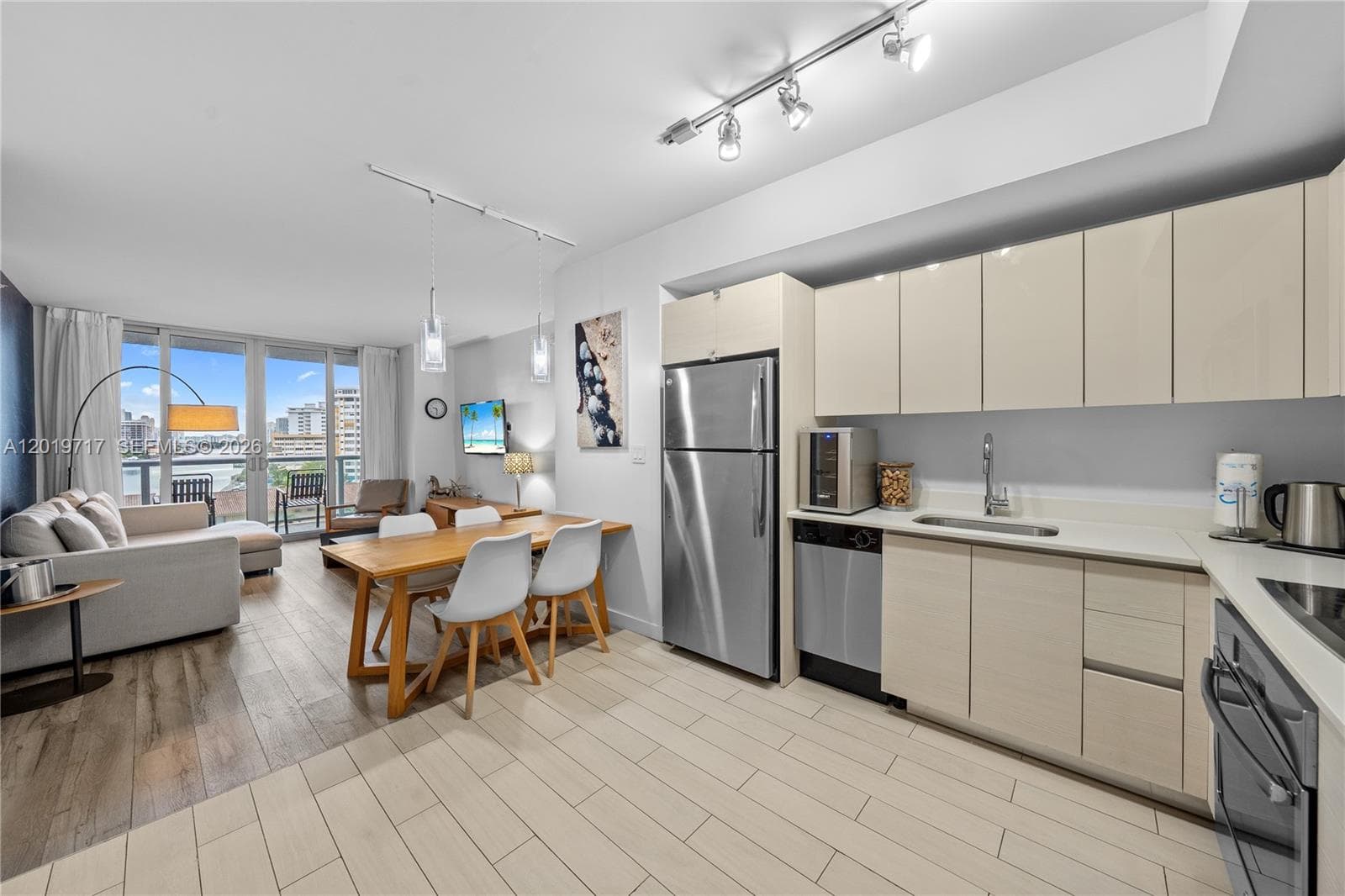 2602 Hallandale Beach Blvd R703 photo 9