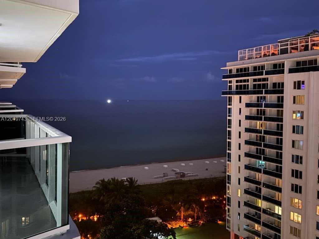 2401 Collins Ave 1807 photo 2