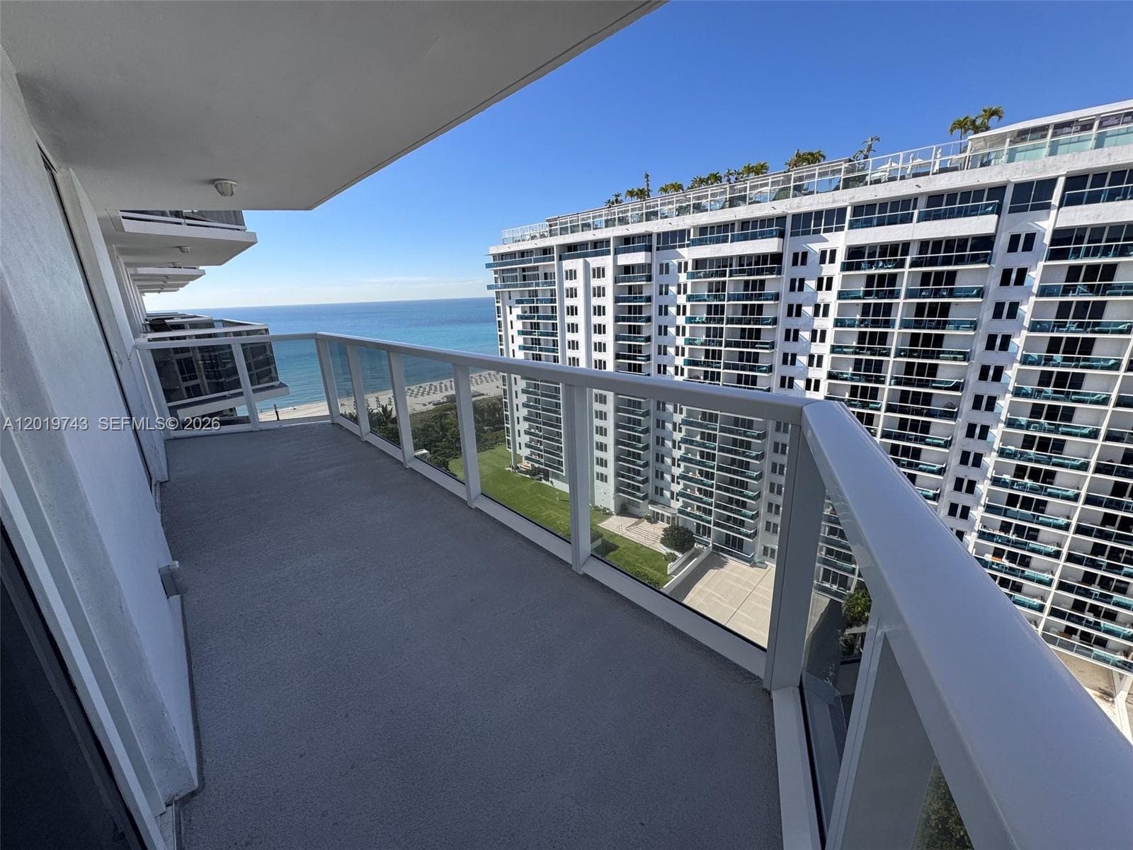 2401 Collins Ave 1807 photo 7