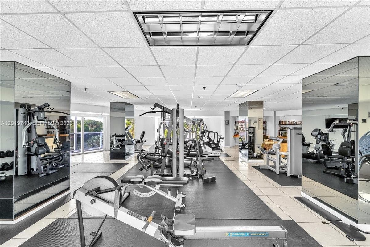 2401 Collins Ave 1807 photo 25