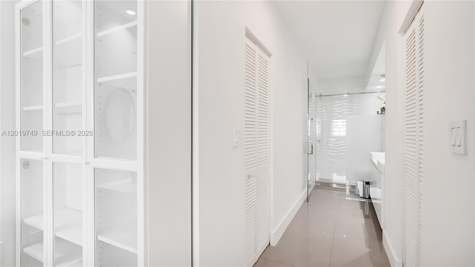 300 Bayview Dr 307 photo 23