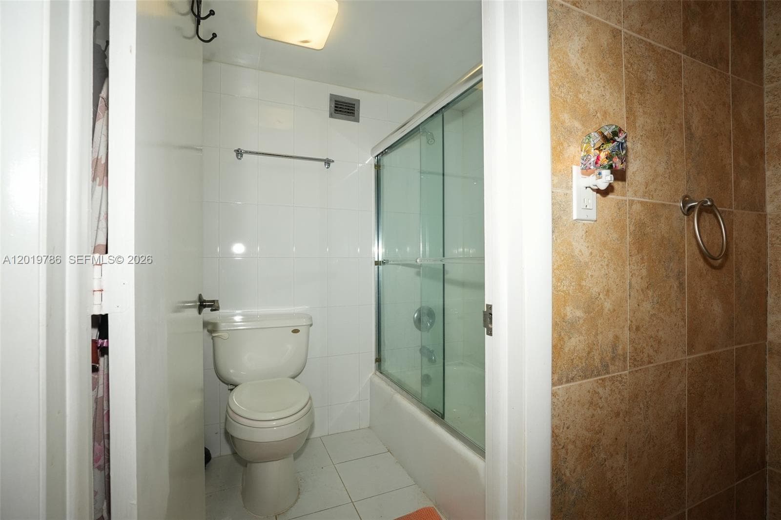 3800 Ocean Dr 818 photo 14