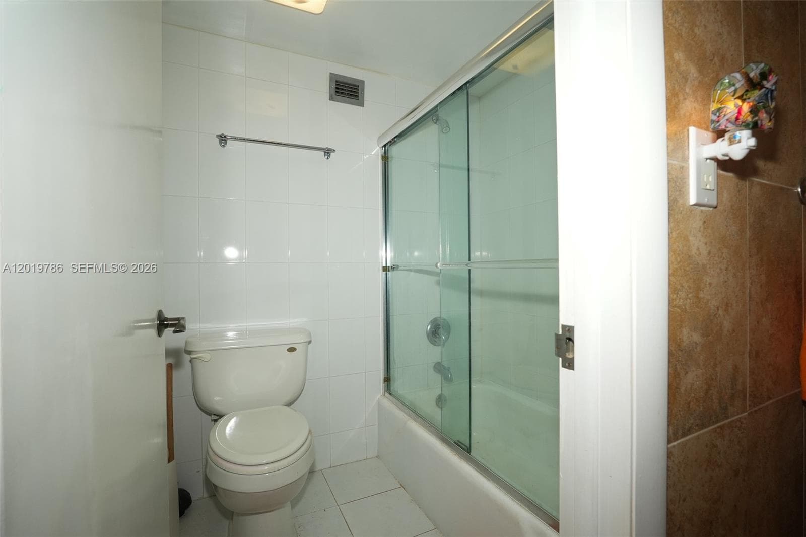 3800 Ocean Dr 818 photo 11