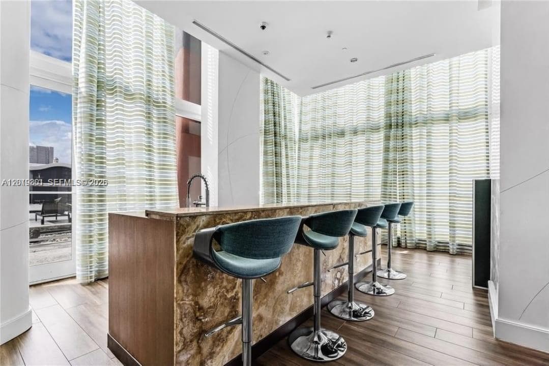50 Biscayne Blvd 4106 photo 5