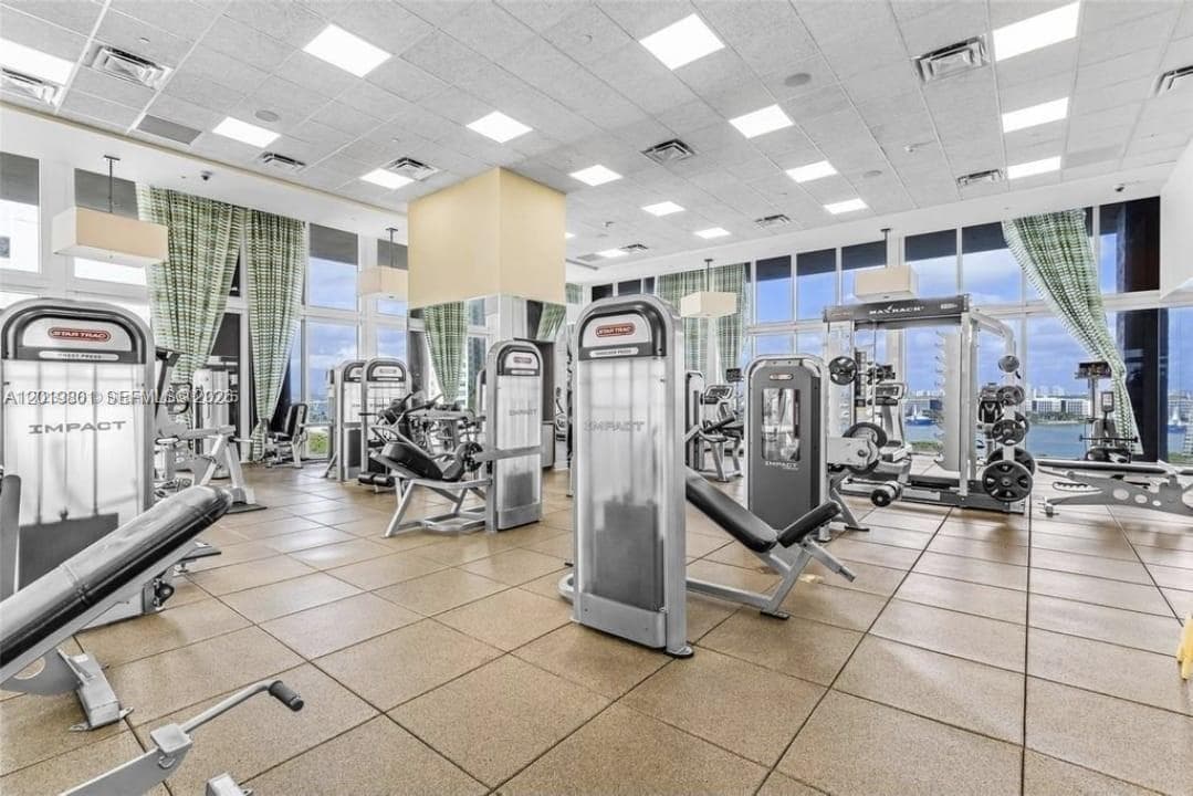 50 Biscayne Blvd 4106 photo 18