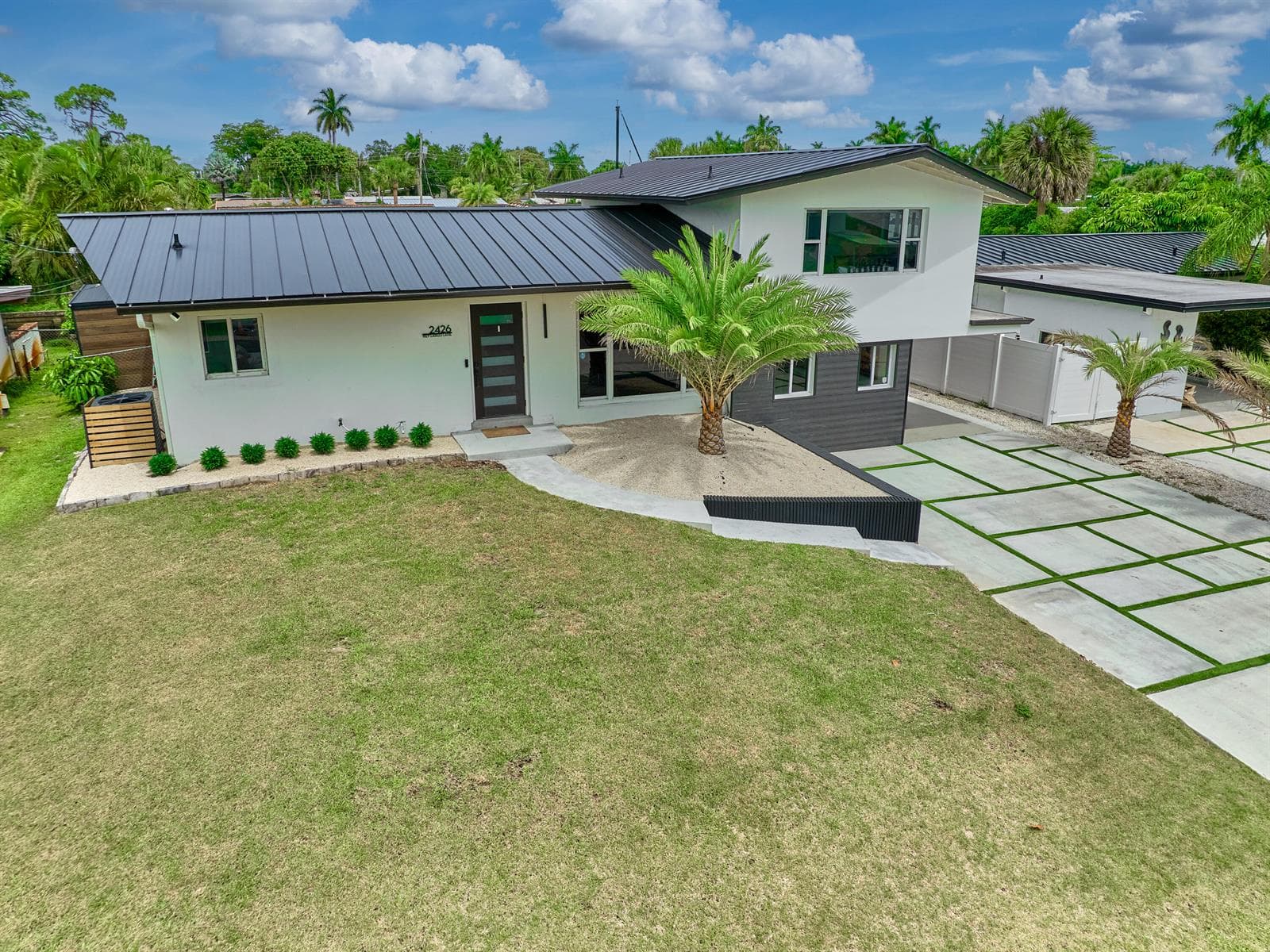 2426 Key Largo Lane photo 7