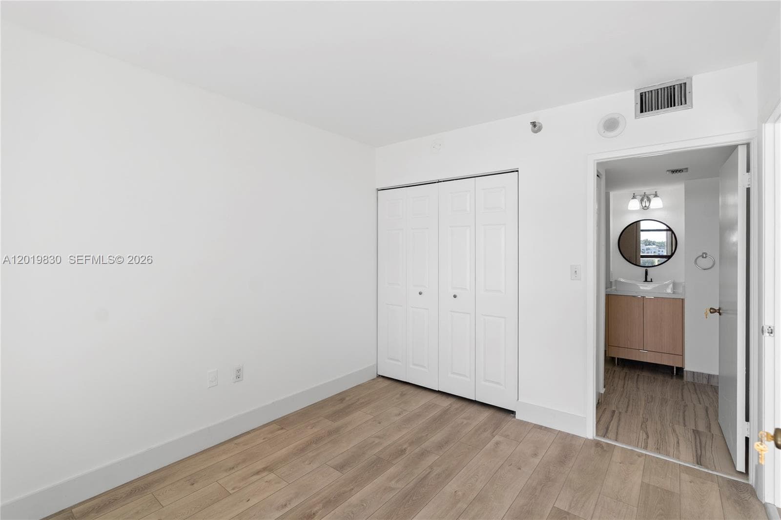 20505 Country Club Dr 434 photo 12