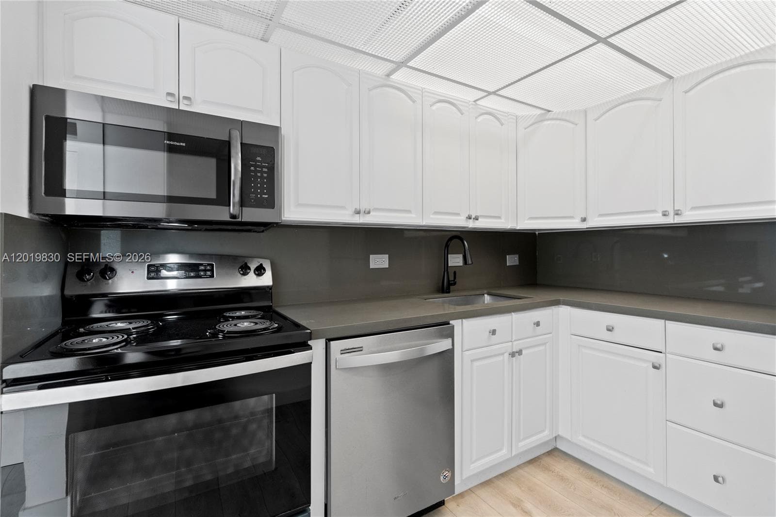 20505 Country Club Dr 434 photo 8