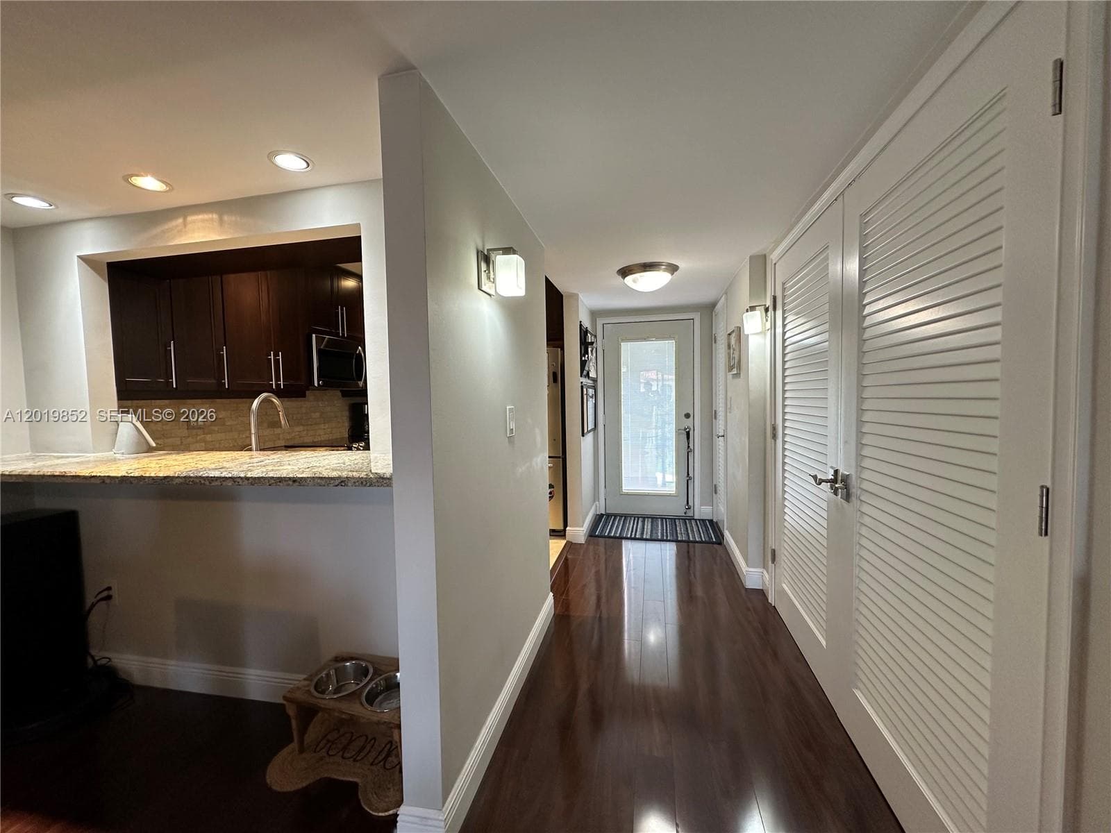 6901 Edgewater Dr 317 photo 3