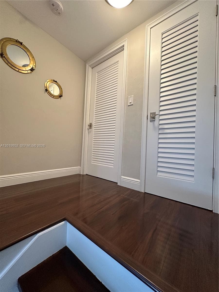 6901 Edgewater Dr 317 photo 14