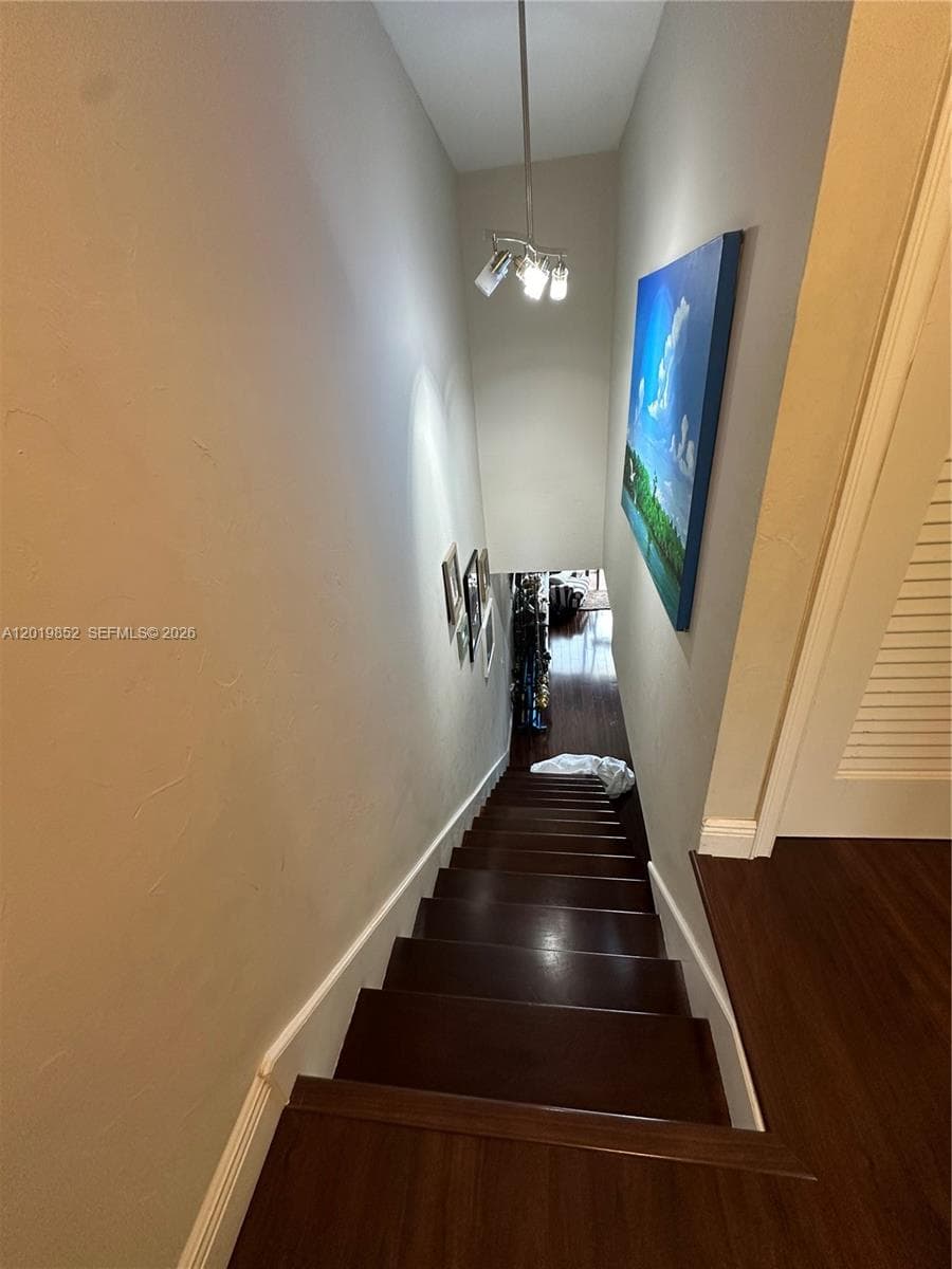 6901 Edgewater Dr 317 photo 18