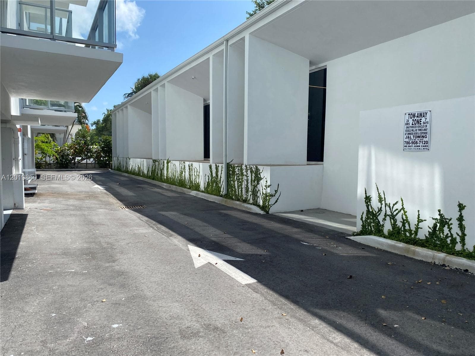 10250 Collins Avenue 407 photo 23