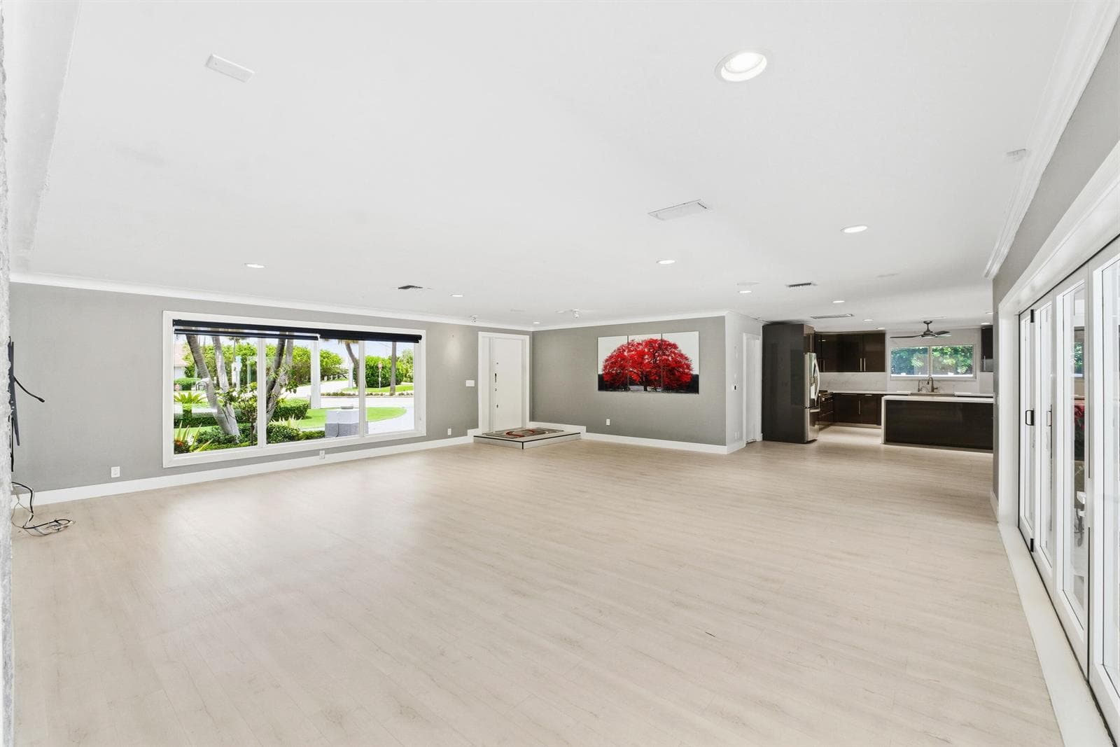 5900 Bayview Drive photo 9